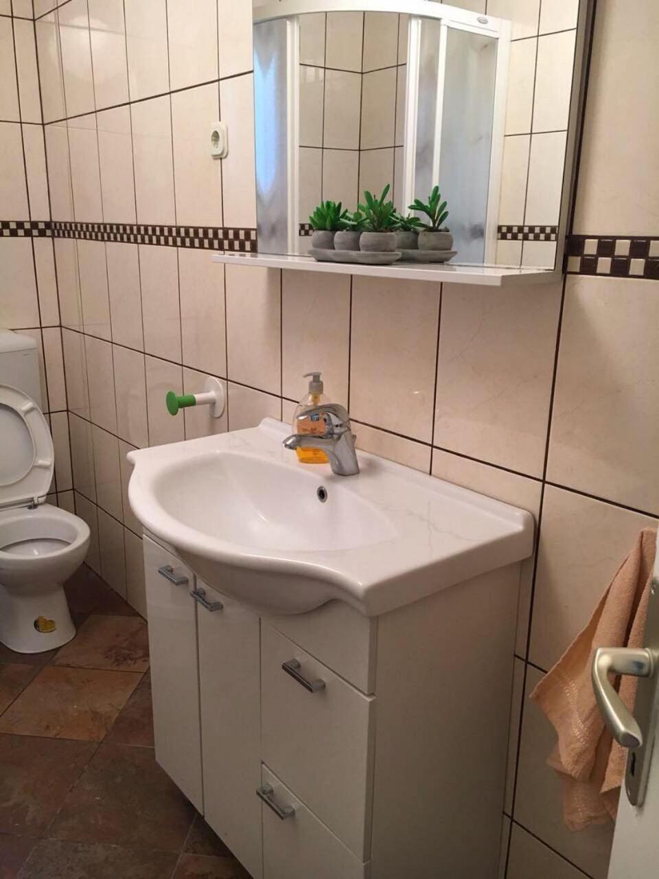 Apartment Toni Baška Voda Eksteriør billede